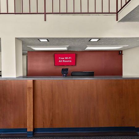 Red Roof Inn & Suites Кейв-Сити Экстерьер фото