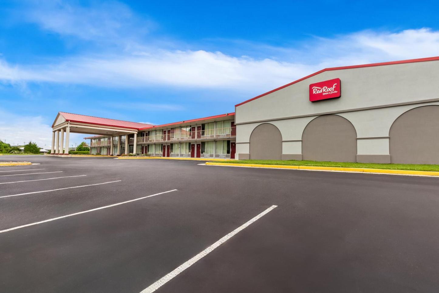 Red Roof Inn & Suites Кейв-Сити Экстерьер фото
